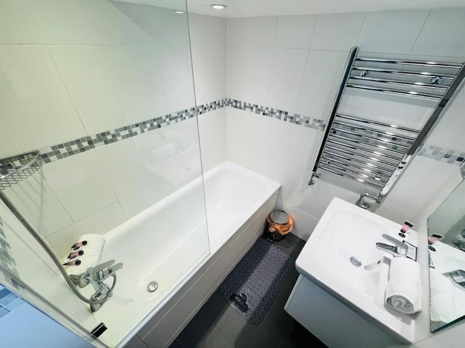 3 Notting Hill, Portobello Road-Amazing Location! Londres Extérieur photo